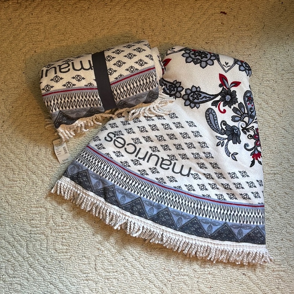 Maurice’s Round Beach Towels Set of 2